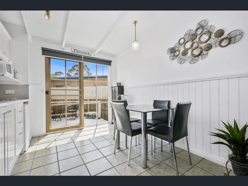 Creek Cottage Bed And Breakfast Traralgon Eksteriør bilde