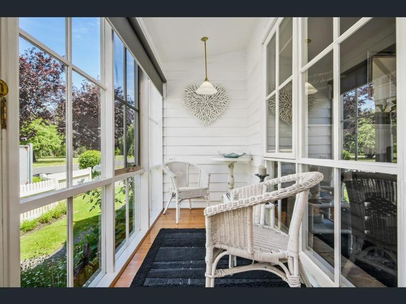 Creek Cottage Bed And Breakfast Traralgon Eksteriør bilde