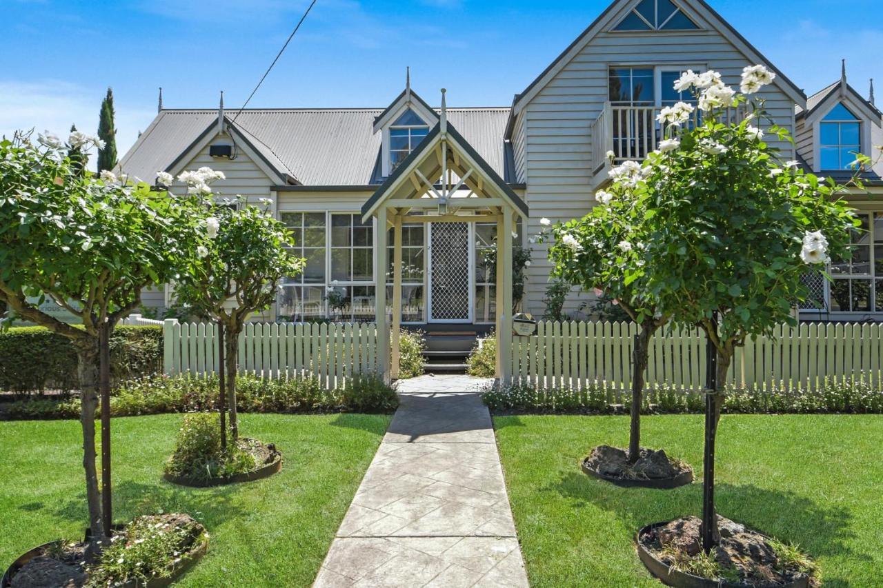 Creek Cottage Bed And Breakfast Traralgon Eksteriør bilde