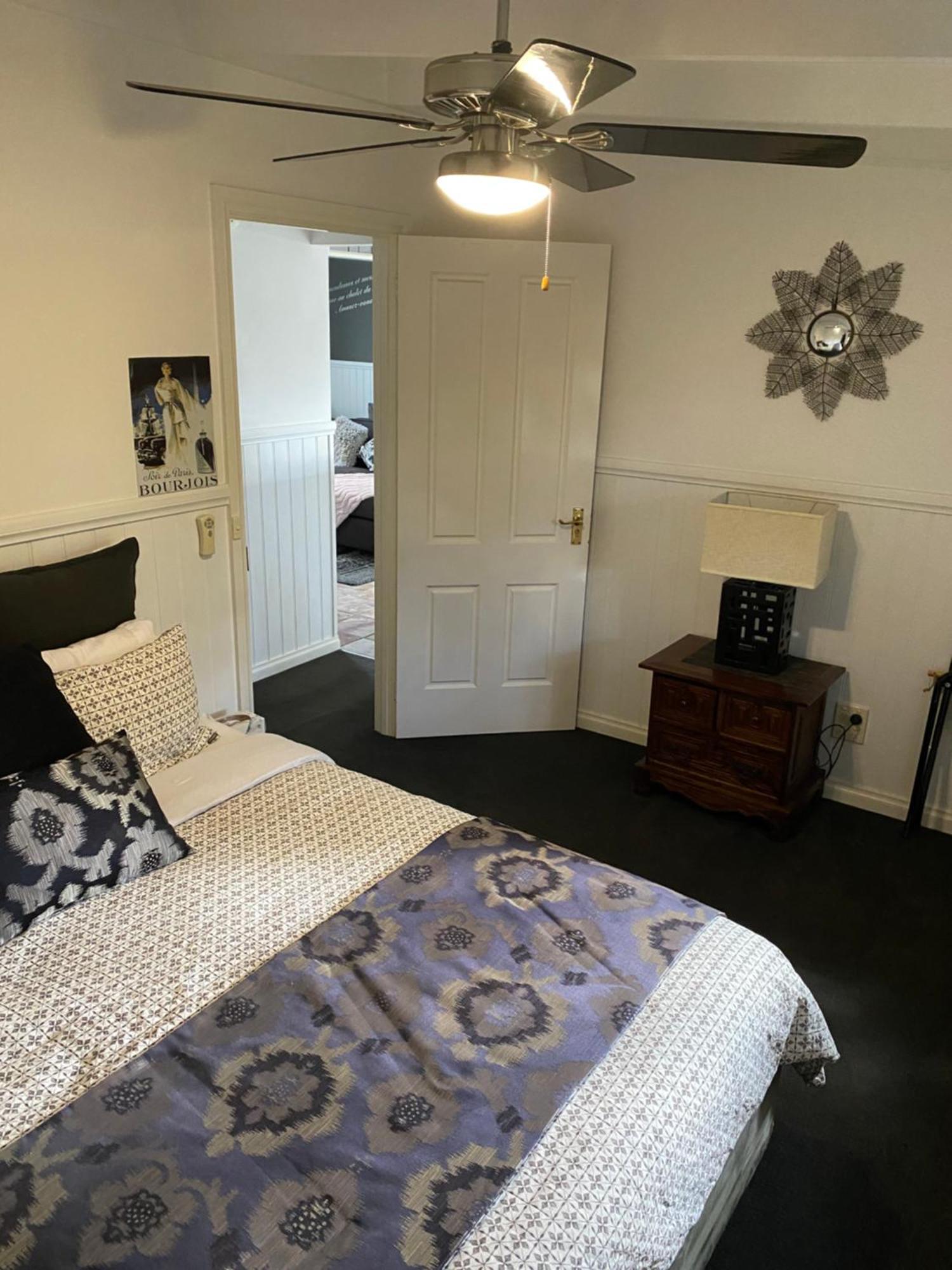 Creek Cottage Bed And Breakfast Traralgon Eksteriør bilde