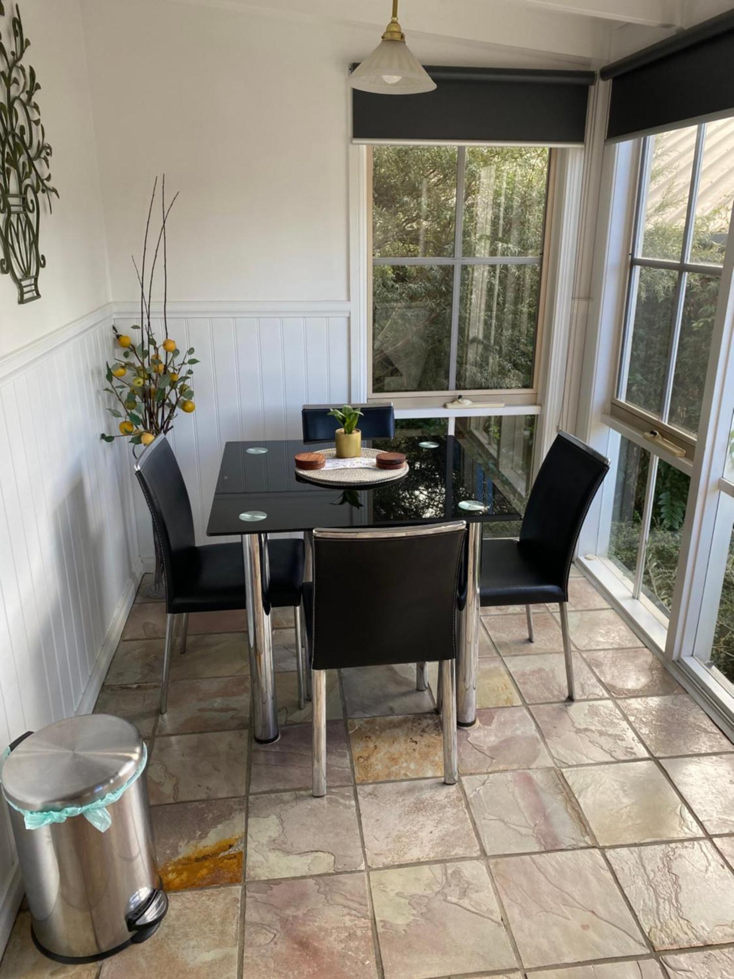 Creek Cottage Bed And Breakfast Traralgon Eksteriør bilde